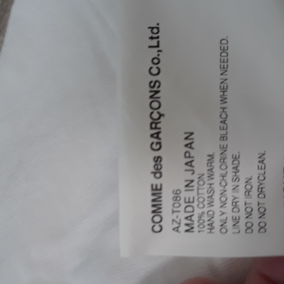 NEW!COMME DES GARCONS PLAY TEE..SMALL - Picture 4 of 5